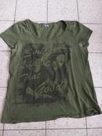 Kaki groen shirt Liz devy, Vêtements | Femmes, T-shirts, Comme neuf, Vert, Manches courtes, Liz devy