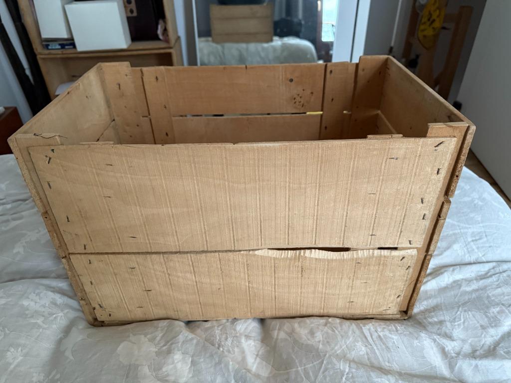 Caisse ancienne bois très solide 57X34X37 cm, Antiquités & Art, Curiosités & Brocante, Enlèvement