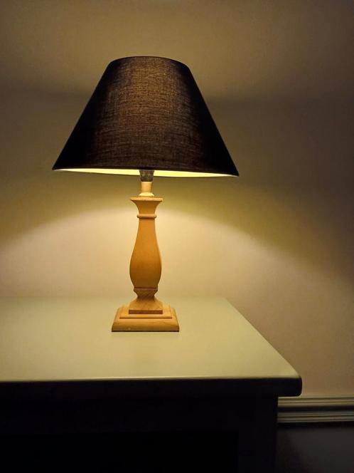 Landelijke lamp in massief hout, Huis en Inrichting, Lampen | Tafellampen, Zo goed als nieuw, Hout, Ophalen