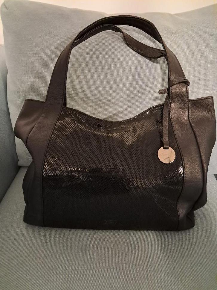 Prachtige handtas ( crinkles ) !!!!!!, Handtassen en Accessoires, Tassen | Schoudertassen, Nieuw, Overige merken, Zwart, Ophalen