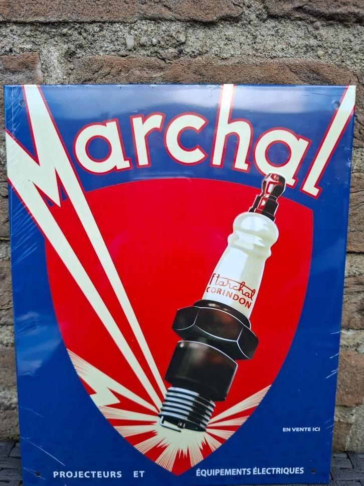 Reclamebord SEV Marchal met bijbehorend boekje, Verzamelen, Automerken, Motoren en Formule 1, Nieuw, Auto's, Ophalen of Verzenden