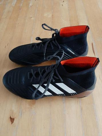 Chaussures de football Adidas Predator taille 40,5