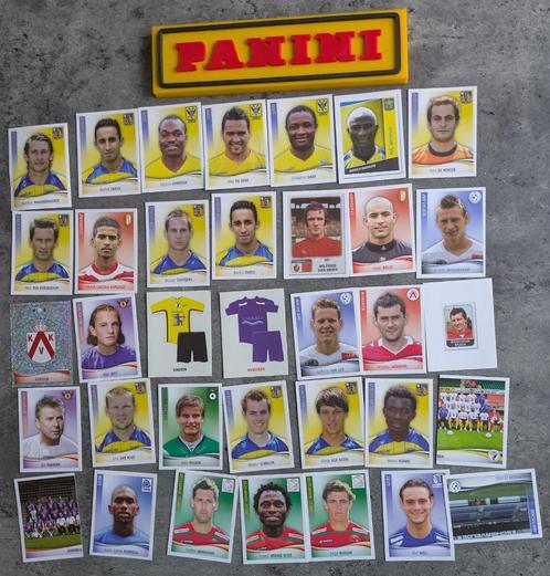 Panini FOOTBALL 2010   stickers voetbal   35x  verschillende, Hobby en Vrije tijd, Stickers en Plaatjes, Nieuw, Verzenden