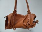 Handtas amper gebruikt, Handtassen en Accessoires, Tassen | Damestassen, Ophalen of Verzenden, Zo goed als nieuw
