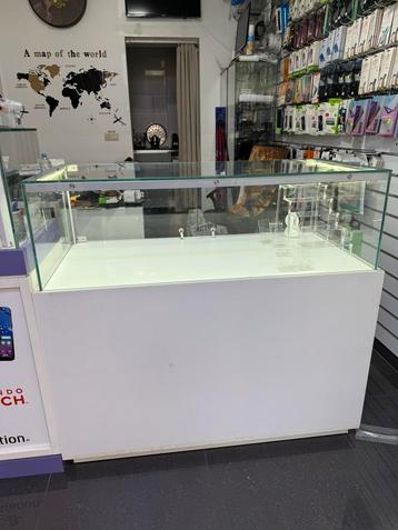Comptoir Réprésentoir avec Éclairage LED beschikbaar voor biedingen