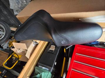 mustang zadel beschikbaar voor biedingen