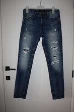 Mooie donkerblauwe spijkerbroek met scheuren, maat 29-32, Ophalen of Verzenden, Zo goed als nieuw, Blauw, W32 (confectie 46) of kleiner