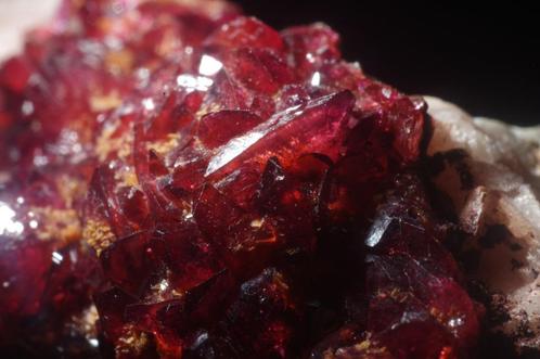 Extreem zeldzame ANORTHOROSELIET + TALMESSIET., Verzamelen, Mineralen en Fossielen, Mineraal, Ophalen of Verzenden