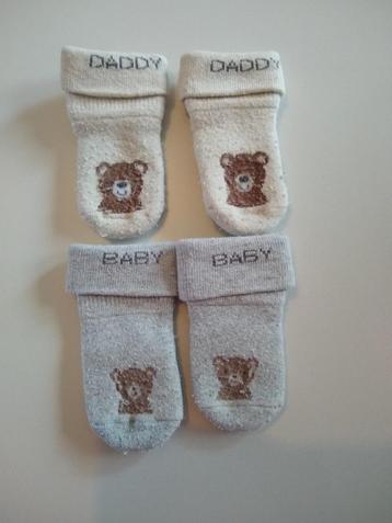 2 paar baby sokken 'beertje' maat 50-56 disponible aux enchères