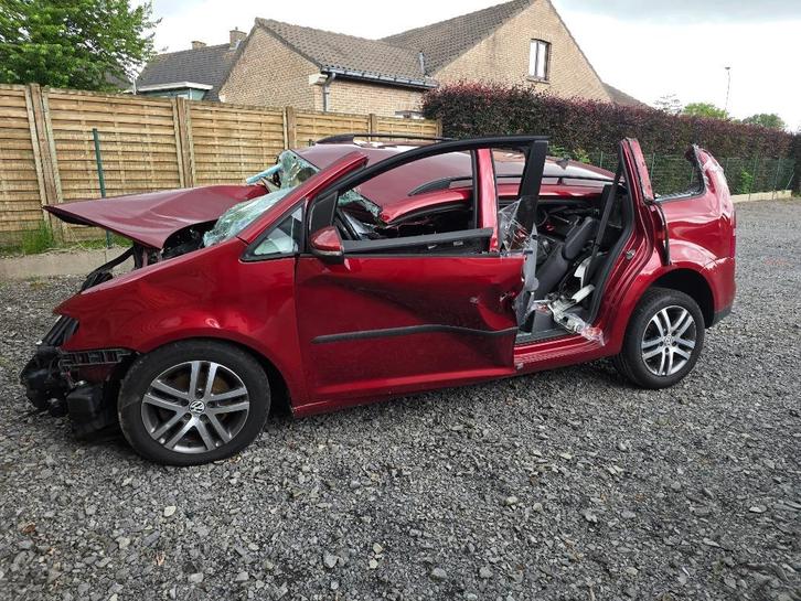 Volkswagen Touran schadewagen, Auto's, Volkswagen, Particulier, Touran, ABS, Airbags, Airconditioning, Boordcomputer, Centrale vergrendeling