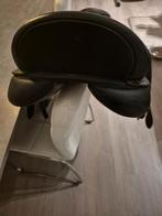 VZ zadel 18 inch, Dieren en Toebehoren, Paarden en Pony's | Zadels, Ophalen of Verzenden, Zo goed als nieuw