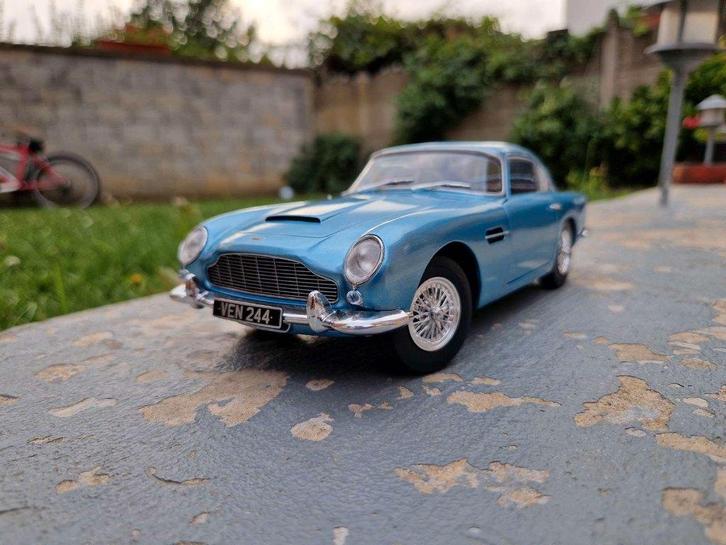 ASTON MARTIN DB5 - Échelle 1/18 - PRIX : 49€, Hobby en Vrije tijd, Modelauto's | 1:18, Nieuw, Auto, Solido, Ophalen