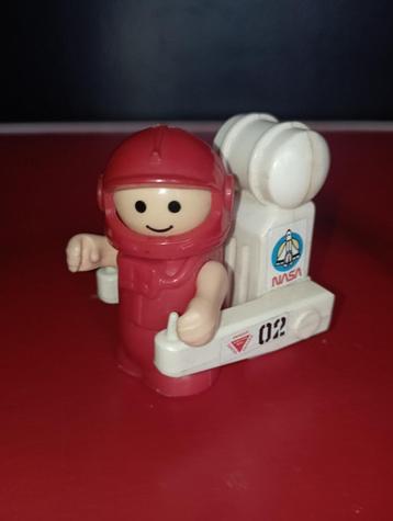 541) mini nasa astronaut