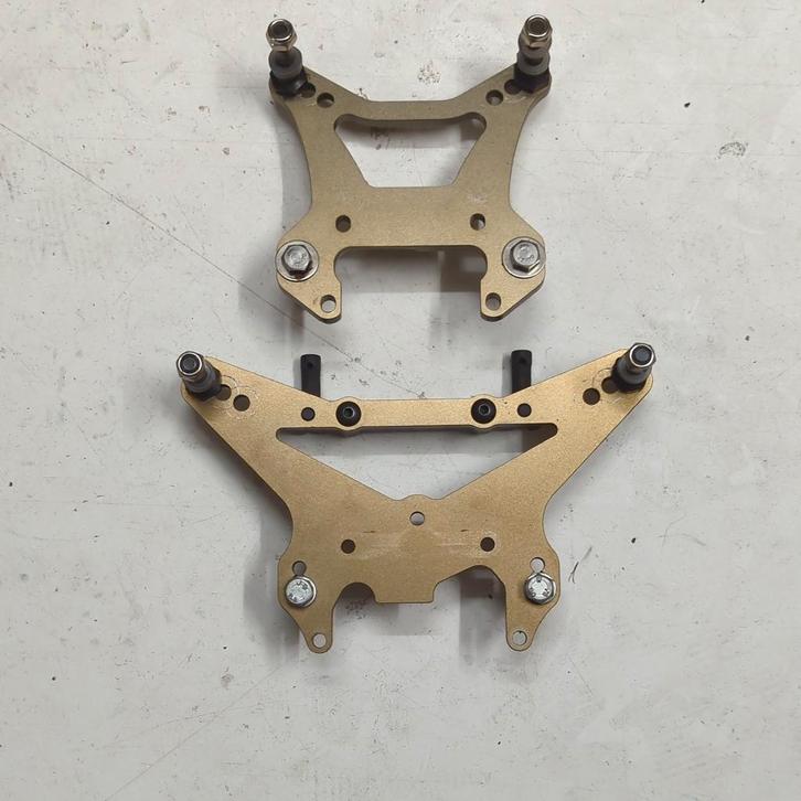 Originele shocktowers van een Losi 5ive, goede staat, Hobby & Loisirs créatifs, Modélisme | Radiocommandé & Téléguidé | Voitures