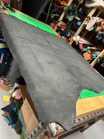 Zwart suede patina-vintage leer lap 1.5-1.7mm dik soepel A95, Hobby en Vrije tijd, Ophalen of Verzenden, Zwart