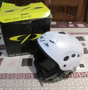  Prima Skihelm van CP - Maat 54-57- zo goed als nieuw beschikbaar voor biedingen