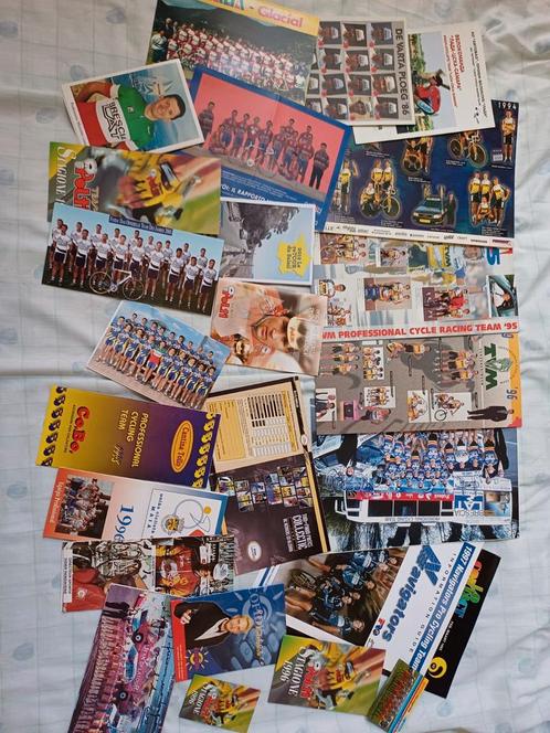 Folders en papieren wielerploegen, Collections, Articles de Sport & Football, Comme neuf, Enlèvement