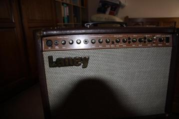 Laney LA65C Akoestische Versterker in zeer goede staat beschikbaar voor biedingen