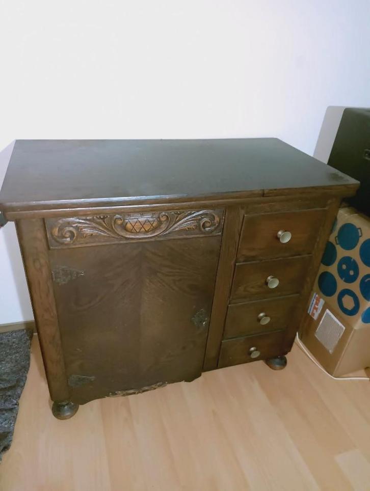 Pfaff 30 naaimachien met kast te koop., Antiquités & Art, Antiquités | Meubles | Armoires, Enlèvement