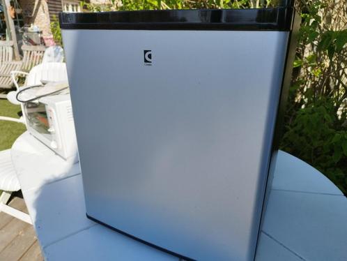 Minibar koelkast - Candor CR-40A Vrijstaand 38l C Zwart, Zil, Elektronische apparatuur, Koelkasten en IJskasten, Zo goed als nieuw