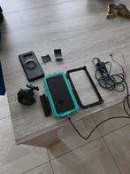 Gsm s8 samsug équiper d etuis et connection moto ., Motos