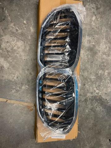 Bmw f40  gril beschikbaar voor biedingen