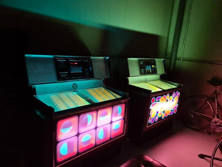 Ami 200  Jukebox perfect werkend, Verzamelen, Automaten | Jukeboxen, Zo goed als nieuw, Ami, Ophalen