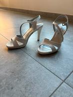 Pump sandaal wit maat 38, Kleding | Dames, Ophalen of Verzenden, Zo goed als nieuw, Wit