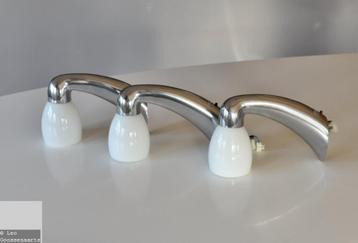 Set van 3 design wandlampen in chroom en glas beschikbaar voor biedingen