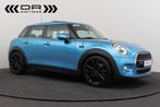 MINI Cooper 1.5i COOPER - NAVI - LED - LEDER - PANODAK - CO, Auto's, Mini, Parkeersensor, Bedrijf, 5 deurs, Cooper
