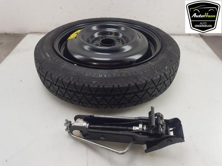 DIVERSEN Krikset + reservewiel Aygo (B40) (|426110D231|), Auto-onderdelen, Overige Auto-onderdelen, Toyota, Gebruikt