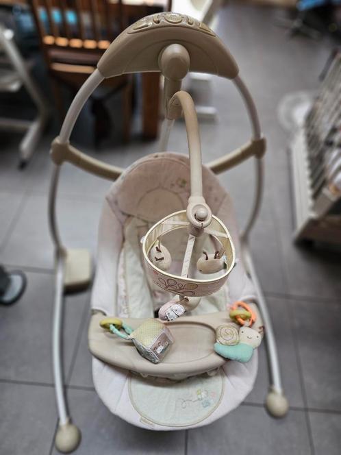 Bright Starts Cradle & Sway baby schommel (magnetisch), Kinderen en Baby's, Wipstoeltjes, Zo goed als nieuw, Ophalen