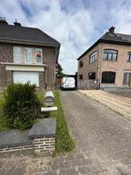 Te renoveren gezinswoning met mogelijkheid tot 4 slaapkamers, Immo, Provincie Oost-Vlaanderen, 200 tot 500 m²