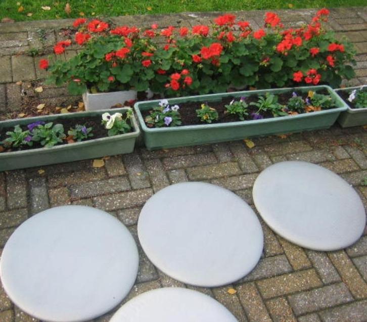 4 zilvergrijze ronde stoelzittingen, Antiek en Kunst, Antiek | Meubels | Stoelen en Sofa's, Ophalen of Verzenden