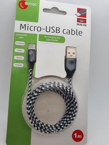 Oplaad – en Data-Kabel  beschikbaar voor biedingen