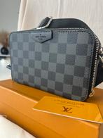 Louis Vuiton Alpha Wearable, Handtassen en Accessoires, Tassen | Damestassen, Ophalen of Verzenden