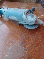 2 grote slijpmolens, Ophalen