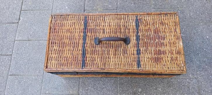 Retro rieten bak voor duiven vervoer, Huis en Inrichting, Woonaccessoires | Overige, Gebruikt, Ophalen of Verzenden