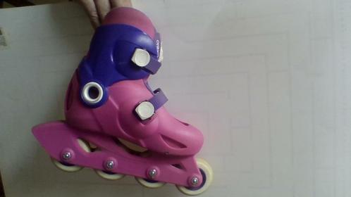 Roller enfant rose de marque Oxelo et protections, Sport en Fitness, Skeelers, Gebruikt, Inline skates 4 wielen, Overige merken