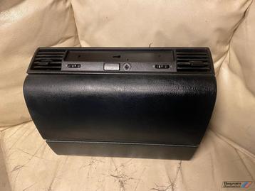 Bmw E36 dashboardkastje in nette staat coupe sedan cabrio M3 beschikbaar voor biedingen