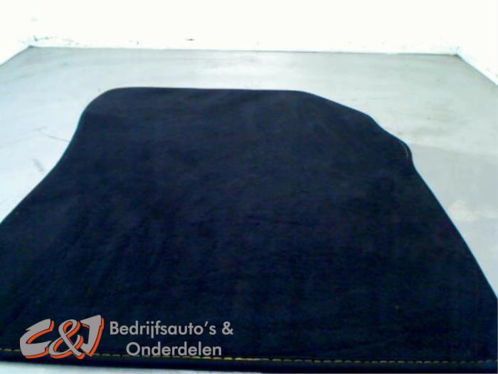 Vloerbedekking van een Opel Combo, Auto-onderdelen, Interieur en Bekleding, Opel, Gebruikt, 3 maanden garantie, Ophalen of Verzenden