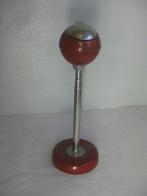 Cendrier en métal peint rouge - Modèle rétro., Utilisé, Enlèvement ou Envoi