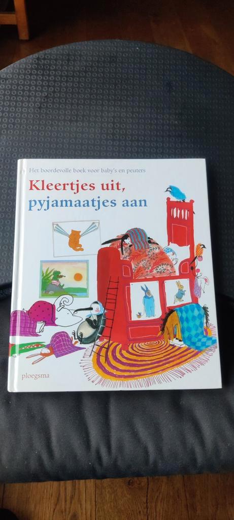 Nannie Kuiper - Kleertjes uit, pyjamaatjes aan, Boeken, Kinderboeken | Jeugd | onder 10 jaar, Zo goed als nieuw, Fictie algemeen
