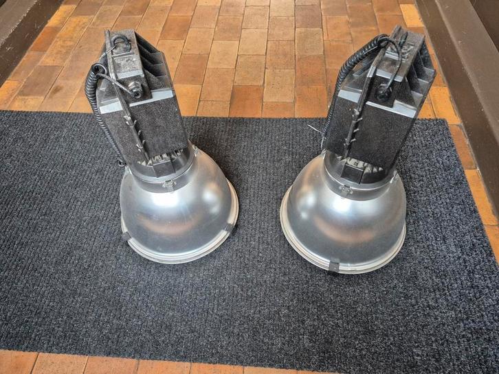 Lampes ing. Castaldi Illuminazione. Sonia box pendant light, Huis en Inrichting, Lampen | Spots, Zo goed als nieuw, Ophalen