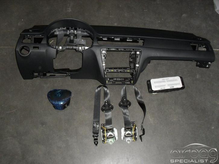 SKODA RAPID , SPACEBACK  airbag set dashboard gordels 2013+, Auto-onderdelen, Dashboard en Schakelaars, Skoda, Gebruikt, Ophalen of Verzenden