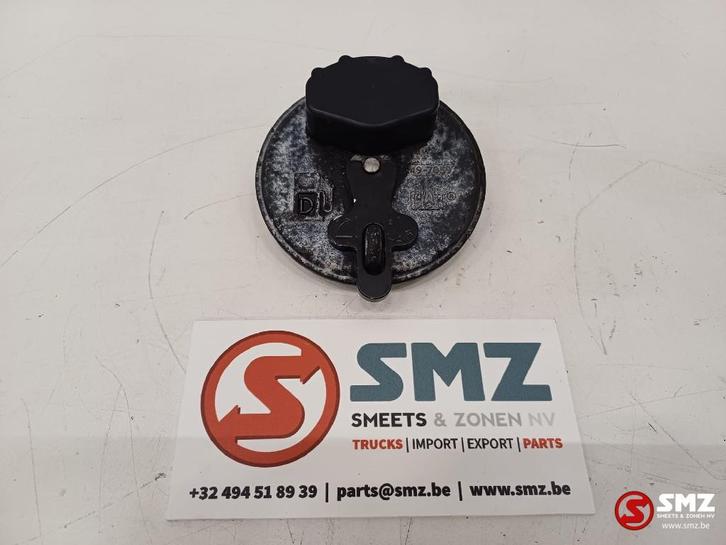 Fuel cap Caterpillar, Articles professionnels, Machines & Construction | Pièces