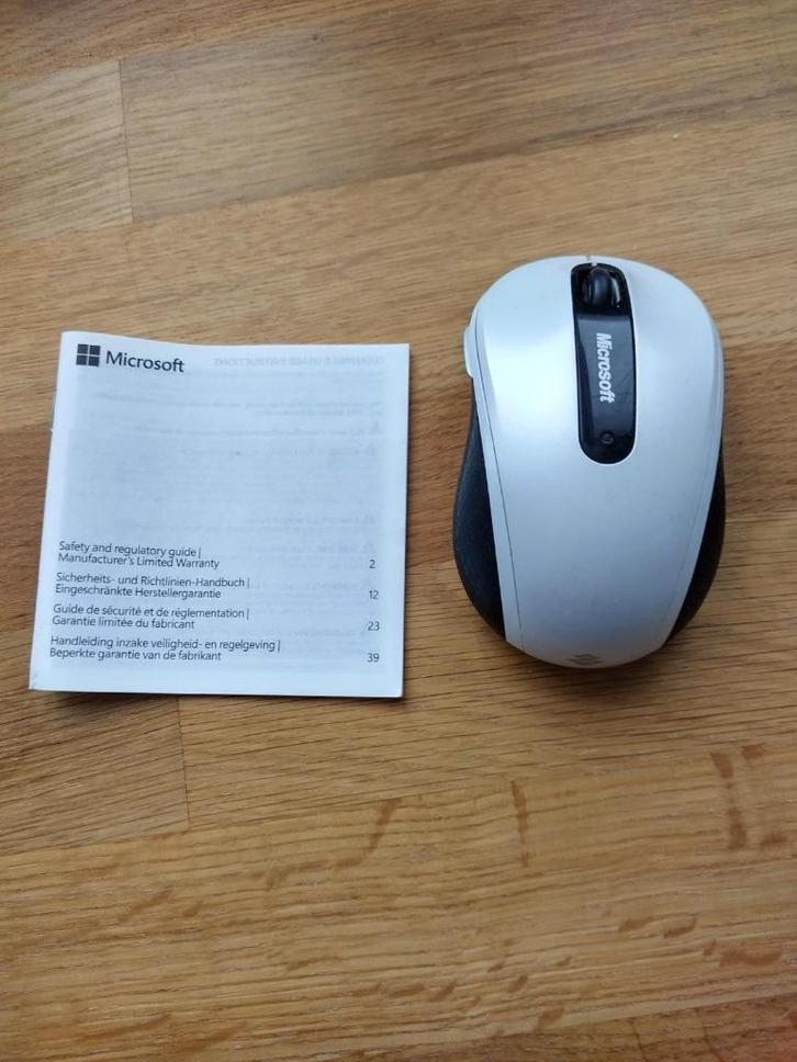 Microsoft Mobile muis 4000, Computers en Software, Muizen, Gebruikt, Muis, Draadloos, Ophalen of Verzenden