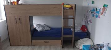 Stapelbed beschikbaar voor biedingen