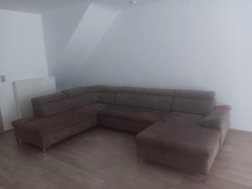 U- Zetel met slaapbank beschikbaar voor biedingen