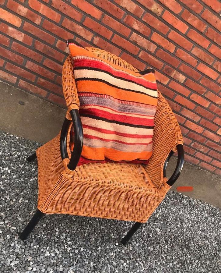 Handgevlochten rotan fauteuil, Antiek en Kunst, Antiek | Meubels | Stoelen en Sofa's, Ophalen